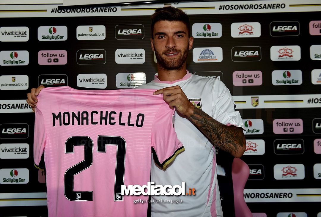  PALERMO, ITALY - SEPTEMBER 04:  Gaetano Monachello poses during his presentation as a new player of US Citta' di Palermo at Carmelo Onorato sport center on September 4, 2017 in Palermo, Italy.  (Photo by Tullio M. Puglia/Getty Images) 
