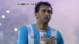 Avellaneda, al minuto 22′ lo stadio Cilindro si trasforma in bolgia: “Gracias Milito”