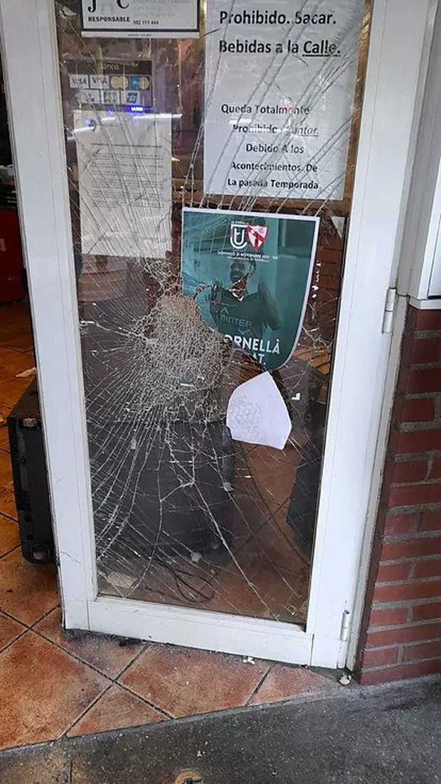 Una settimana dopo il derby: un commando Barça sfascia il bar degli ultras Espanyol- immagine 2