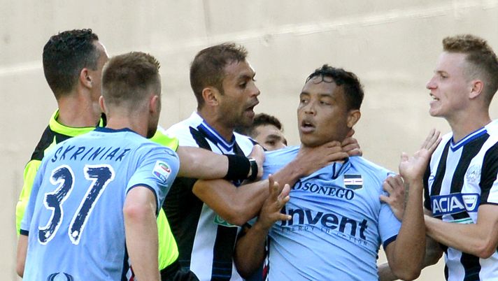 UDINE, ITALY - MAY 21: Brawl between Danilo Larangeira of Udinese Calcio and Luis Fernando Muriel of UC Sampdoria after the muriel's goal during the Serie A match between Udinese Calcio and UC Sampdoria at Stadio Friuli on May 21, 2017 in Udine, Italy. (Photo by Dino Panato/Getty Images) UDINE, ITALY - MAY 21: Brawl between Danilo Larangeira of Udinese Calcio and Luis Fernando Muriel of UC Sampdoria after the muriel's goal during the Serie A match between Udinese Calcio and UC Sampdoria at Stadio Friuli on May 21, 2017 in Udine, Italy. (Photo by Dino Panato/Getty Images)