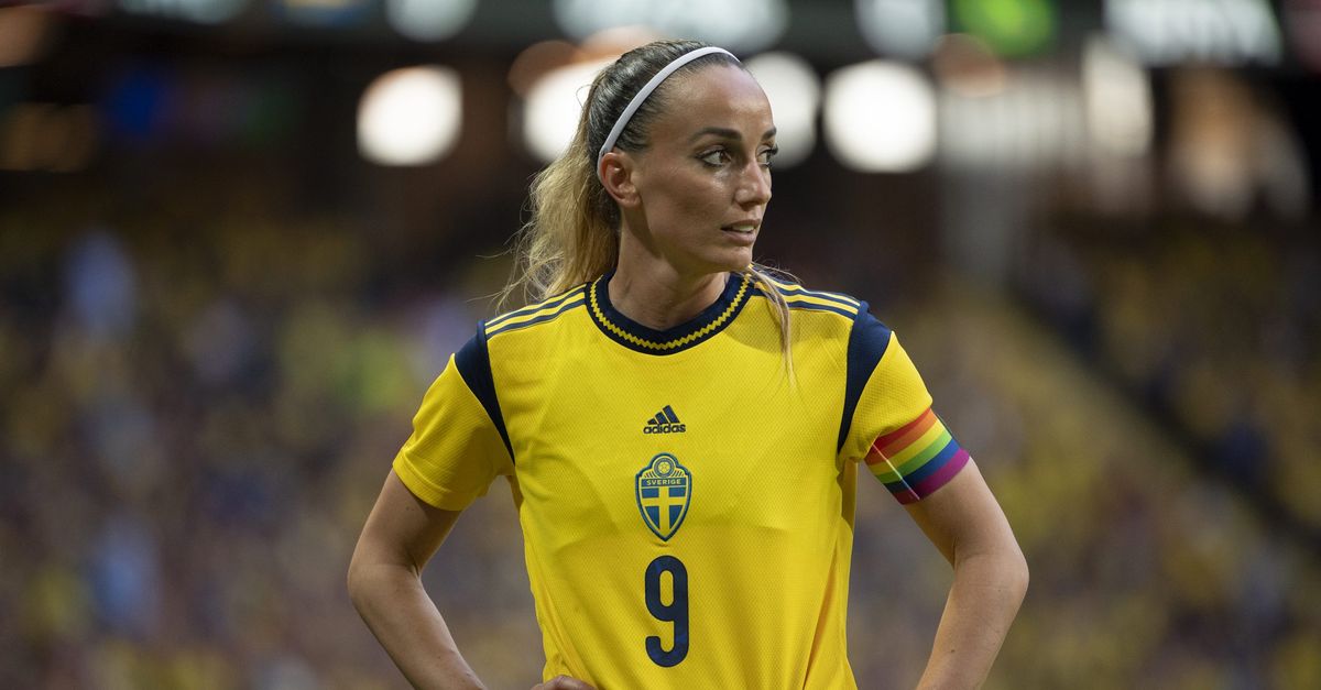 Milan Femminile Kosovare Asllani Svela Il Suo Numero Di Maglia Foto Pianeta Milan 