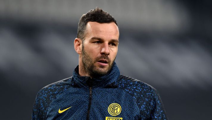 TURIN, ITALY - FEBRUARY 09: Samir Handanovic of FC Internazionale looks on prior to the Coppa Italia semi-final Juventus and FC Internazionale at Allianz Stadium on February 09, 2021 in Turin, Italy. Sporting stadiums around Italy remain under strict restrictions due to the Coronavirus Pandemic as Government social distancing laws prohibit fans inside venues resulting in games being played behind closed doors. (Photo by Chris Ricco/Getty Images) PORTIERI – Chi schierare e chi no al fantacalcio: le quattro «fasce» per questa giornata- immagine 1