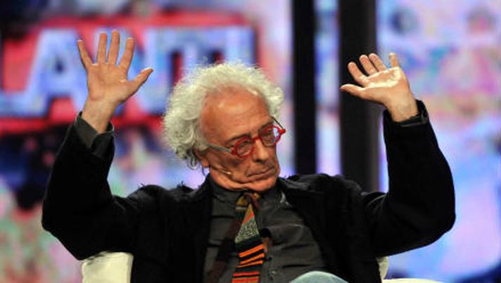 Mughini: “Il Napoli non l’ha mai vista coi viola. De Magistris? Irresponsabile che arma i cialtroni” Mughini: “Il Napoli non l’ha mai vista coi viola. De Magistris? Irresponsabile che arma i cialtroni”