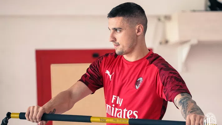 Rade Krunic, centrocampista del Milan, qui a Milanello, @acmilan