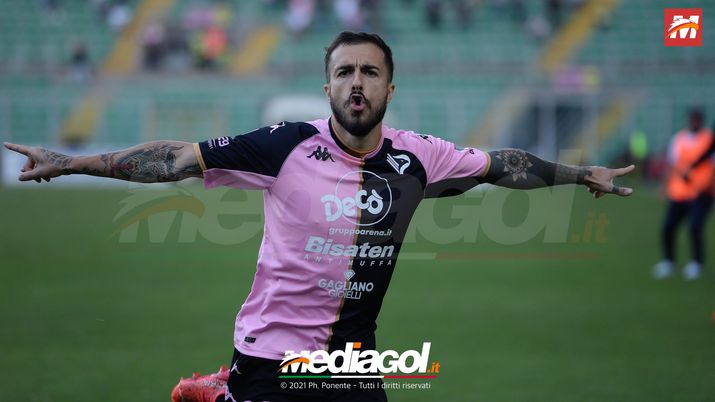 Valente: “Rinnovo? Firmerei subito. Brunori top, nessuno come lui. E i tifosi…” Valente: “Rinnovo? Firmerei subito. Brunori top, nessuno come lui. E i tifosi…”