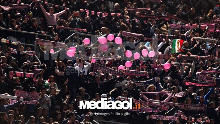 Palermo, ultras contro Zamparini: &#8220;Non ci comandi. Ci vuoi fuori dal Barbera, noi entriamo e contestiamo&#8221; 