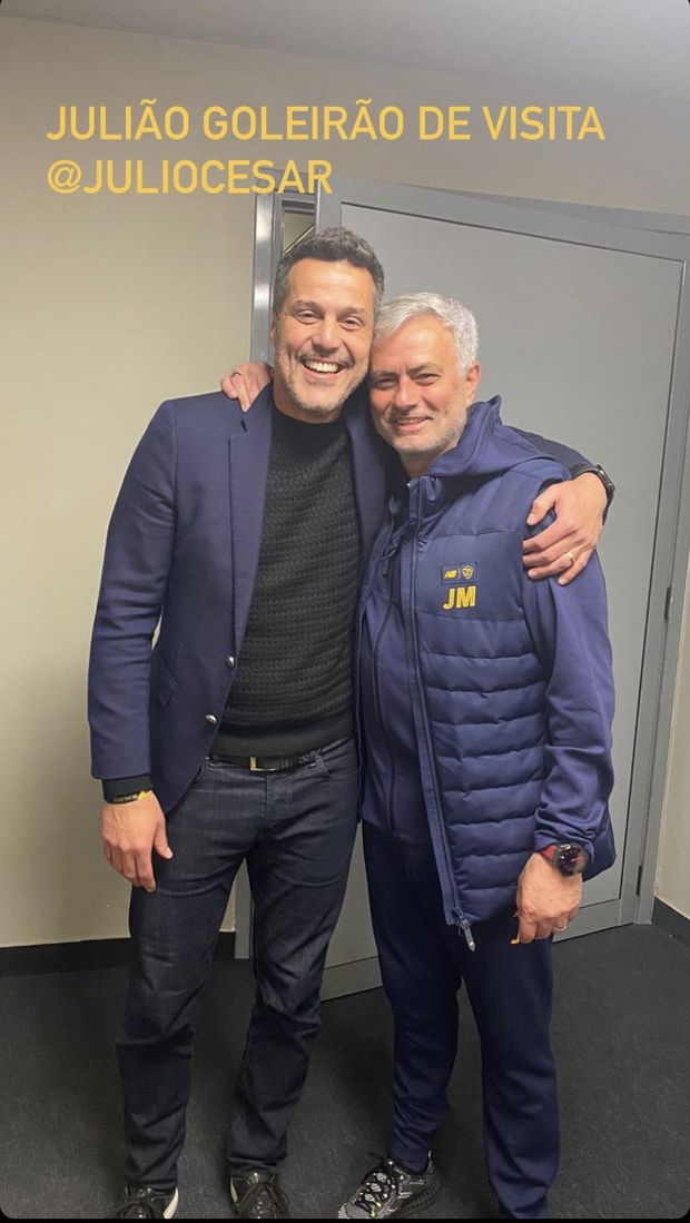 Roma-Udinese, visita speciale per Mou: c’è Julio César- immagine 2