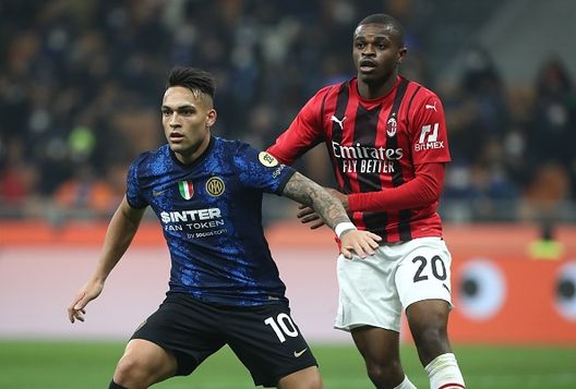 (Photo by Marco Luzzani/Getty Images) BEST DEFENSIVE PLAY AC MILAN