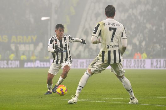 Paulo Dybala e Dušan Vlahovic Juve, Vlahovic-Dybala-Morata è un tridente da Champions - immagine 1