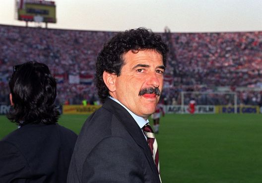 EMILIANO MONDONICO, TORINO. manager (Photo by Neal Simpson/EMPICS via Getty Images)