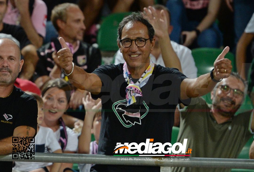 FOTOTIFO, Palermo-Genoa 1-0: i tifosi allo stadio “Renzo Barbera” (Gallery) - immagine 14