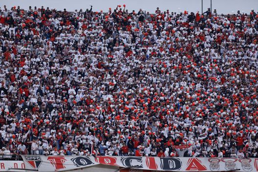 (Photo by Ricardo Moreira/Getty Images) Brasile, svolta storica: penalizzazioni alle squadre per comportamenti razzisti- immagine 2