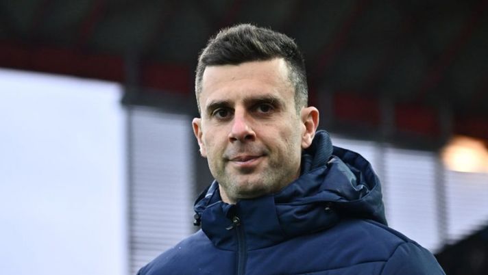 UDINE, ITALY - JANUARY 15: Thiago Motta, Head Coach of Bologna FC, looks on prior to the Serie A match between Udinese Calcio and Bologna FC at Dacia Arena on January 15, 2023 in Udine, Italy. (Photo by Alessandro Sabattini/Getty Images) Motta: “Contento di Sansone e di Moro, Orsolini deve fare la differenza” - immagine 1