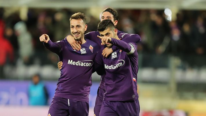FLORENCE, ITALY - DECEMBER 03: Marco Benassi of ACF Fiorentina celebrates with teammates after scoring a goal during the Coppa Italia match between ACF Fiorentina and AS Cittadella at Stadio Artemio Franchi on December 3, 2019 in Florence, Italy.  (Photo by Gabriele Maltinti/Getty Images)  FLORENCE, ITALY - DECEMBER 03: Marco Benassi of ACF Fiorentina celebrates with teammates after scoring a goal during the Coppa Italia match between ACF Fiorentina and AS Cittadella at Stadio Artemio Franchi on December 3, 2019 in Florence, Italy.  (Photo by Gabriele Maltinti/Getty Images)