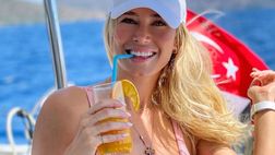Diletta Leotta, relax in Turchia: il buongiorno con cocktail e décolleté da paura