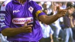 Eletta la maglia più bella della storia della Fiorentina, squadra e sponsor indimenticabili…