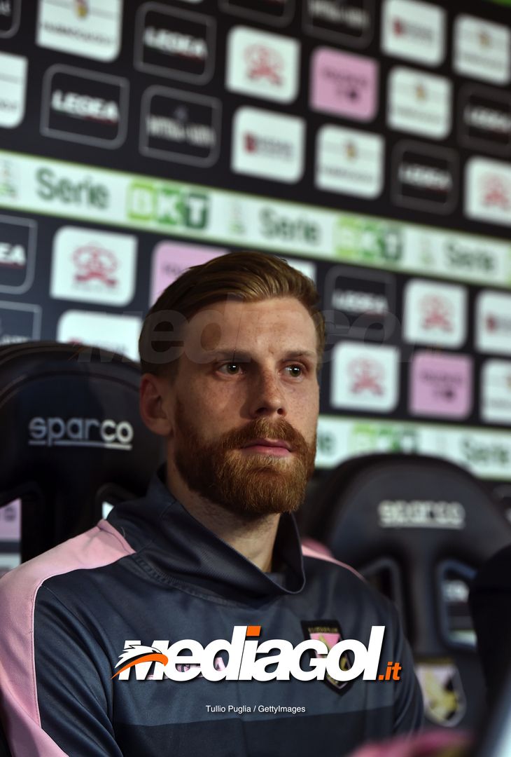  PALERMO, ITALY - MARCH 01: Niklas Gunnarsson answers questions during his presentation as new player of US Citta' di Palermo at Tenente Carmelo Onorato Sports Center on March 01, 2019 in Palermo, Italy. (Photo by Tullio M. Puglia/Getty Images) 