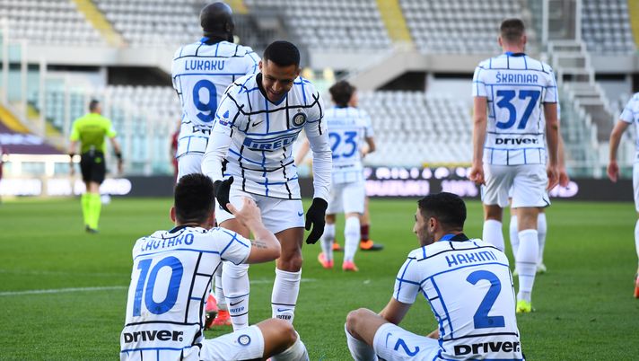 TURIN, ITALY - MARCH 14: Lautaro Martínez of FC Internazionale celebrates after scoring the second goal during the Serie A match between Torino FC  and FC Internazionale at Stadio Olimpico di Torino on March 14, 2021 in Turin, Italy. (Photo by Claudio Villa - Inter/Getty Images) 