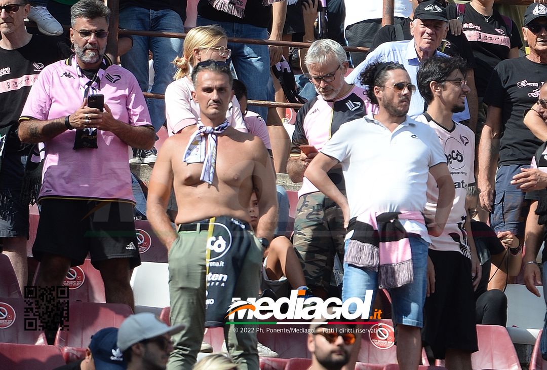 FOTOTIFO, Reggina-Palermo 3-0: i tifosi allo stadio “Oreste Granillo” (Gallery) - immagine 18