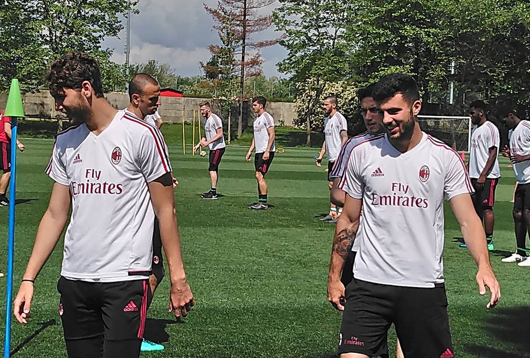 Il Milan si allena a Milanello