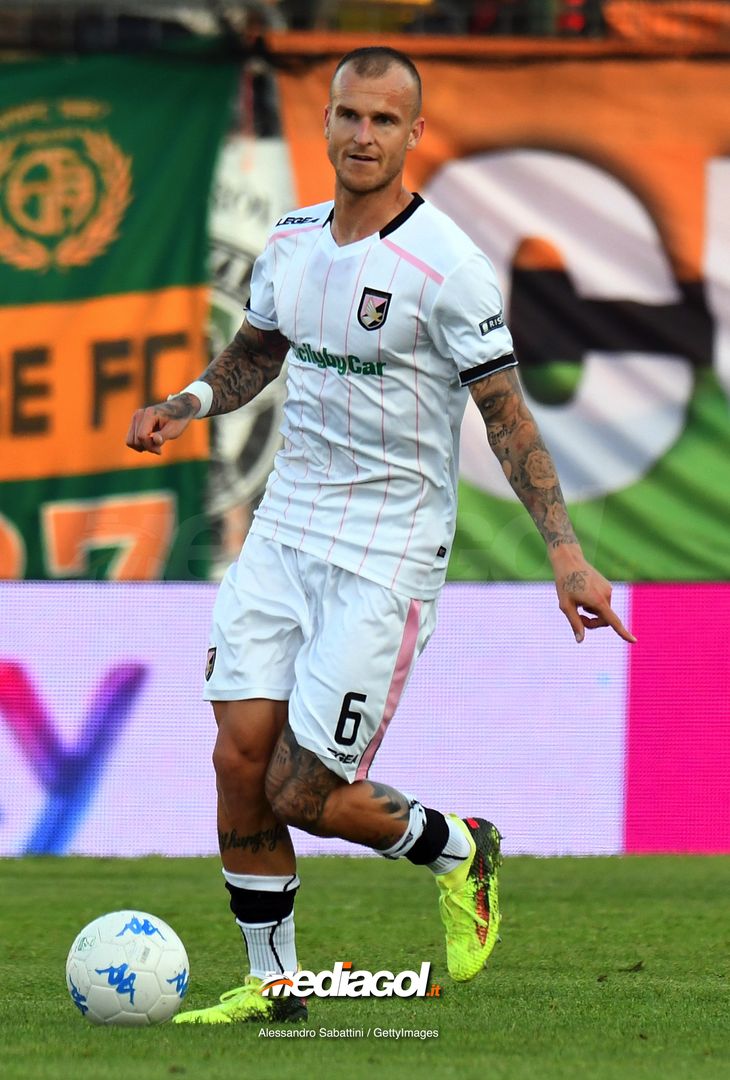  VENICE, ITALY - APRIL 27:  Aljaz Struna of US Citta di Palermo in action during the serie B match between Venezia FC and US Citta di Palermo at Stadio Pier Luigi Penzo on April 27, 2018 in Venice, Italy.  (Photo by Alessandro Sabattini/Getty Images) 