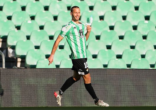 (Photo by Fran Santiago/Getty Images) Canales, il gol decisivo: “E’ stato un derby strano e complicato, non deve succedere di nuovo”- immagine 2