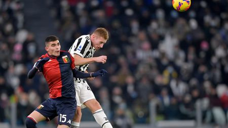 TURIN, ITALY - DECEMBER 05: Dejan Kulusevski of Juventus jumps for the ball against Johan Vasquez of Genoa CFC during the Serie A match between Juventus and Genoa CFC at Allianz Stadium on December 05, 2021 in Turin, Italy. (Photo by Daniele Badolato - Juventus FC/Juventus FC via Getty Images)