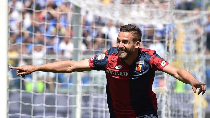 Pavoletti dopo un gol 