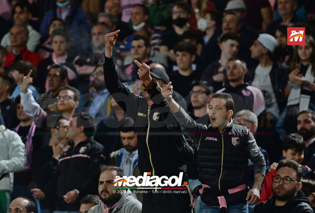 Fotogallery, i tifosi allo stadio per Palermo-Triestina 1-1 - immagine 4