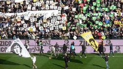 VIDEo #Zicomania, la standing ovation per il Re