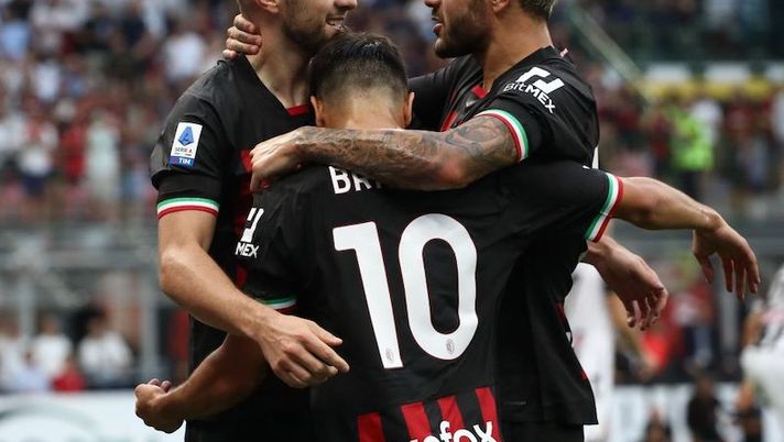 MILAN, ITALY - AUGUST 13: Ante Rebic of AC Milan celebrates his second goal with his team-mates Theo Hernandez and Brahim Diaz during the Serie A match between AC MIlan and Udinese Calcio at Stadio Giuseppe Meazza on August 13, 2022 in Milan, Italy. (Photo by Marco Luzzani/Getty Images) Milan, le prove di formazione: novità Tonali, Messias, Brahim e il favorito in attacco - immagine 1