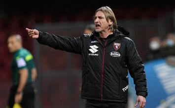  BENEVENTO, ITALY - JANUARY 22: Davide Nicola Torino FC coach during the Serie A match between Benevento Calcio and Torino FC at Stadio Ciro Vigorito on January 22, 2021 in Benevento, Italy. (Photo by Francesco Pecoraro/Getty Images)