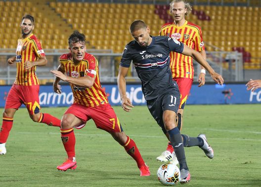 LECCE, ITALY - JULY 01: Giulio Donati of Lecce competes for the ball with Gaston Ramirez of Sampdoria during the Serie A match between US Lecce and UC Sampdoria at Stadio Via del Mare on July 01, 2020 in Lecce, Italy. (Photo by Maurizio Lagana/Getty Images) LECCE, ITALY - JULY 01: Giulio Donati of Lecce competes for the ball with Gaston Ramirez of Sampdoria during the Serie A match between US Lecce and UC Sampdoria at Stadio Via del Mare on July 01, 2020 in Lecce, Italy. (Photo by Maurizio Lagana/Getty Images)