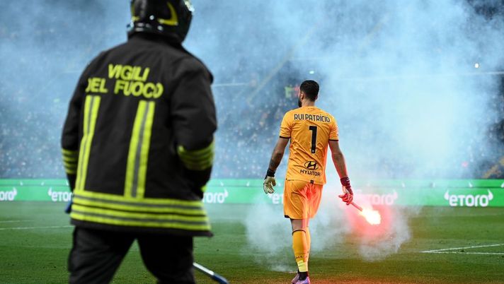 Getty Images Giudice sportivo, multa di 5 mila euro alla Roma per lancio di fumogeni - immagine 1