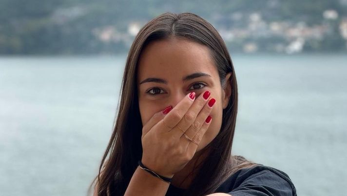 Derby vinto sui granata e fiori d’arancio, Locatelli sposa Thessa: la “T” delle sue esultanze - immagine 1