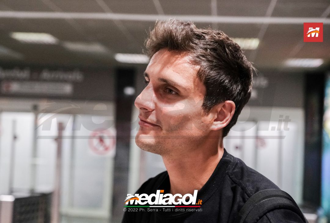 FOTO PALERMO, l’arrivo di Mateju all’aeroporto ‘Falcone e Borsellino’ (Gallery) - immagine 9