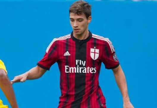 Mattia De Sciglio (fonte foto: goal.com) Mattia De Sciglio (fonte foto: goal.com)