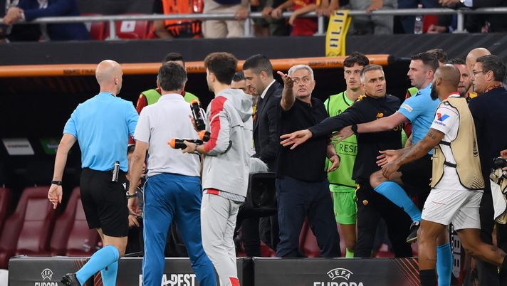 La Uefa apre un procedimento contro Mourinho. E dalla Premier accusano - immagine 1