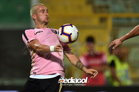 PALERMO, ITALY - AUGUST 05: Ilija Nestorovski of Palermo controls the ball during the TIM Cup match between US Citta' di Palermo and Vicenza Calcio at Stadio Renzo Barbera on August 5, 2018 in Palermo, Italy. (Photo by Tullio M. Puglia/Getty Images) PALERMO, ITALY - AUGUST 05: Ilija Nestorovski of Palermo controls the ball during the TIM Cup match between US Citta' di Palermo and Vicenza Calcio at Stadio Renzo Barbera on August 5, 2018 in Palermo, Italy. (Photo by Tullio M. Puglia/Getty Images)