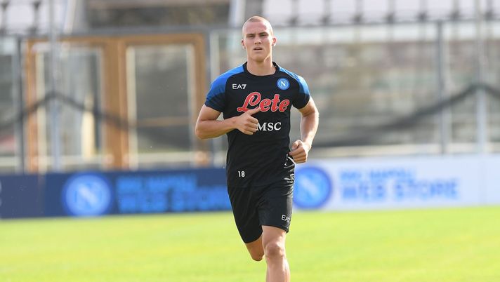 Renica difende Ostigard: “Ha iniziato la preparazione più tardi rispetto agli altri” - immagine 1