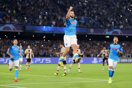 kvaratskhelia «Ho visto Kvaradona». Il quasi gol di Khvicha che avrebbe fatto crollare lo stadio- immagine 2