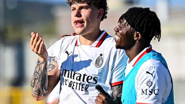 Andrei Coubis (difensore Milan Futuro) contro Alvin Obinna Okoro durante Vis Pesaro-Milan Futuro 2-1 (Serie C 2024-2025) | News (Getty Images) Sestri Levante-Milan Futuro, Coubis: 'Quanti discorsi su di noi. Oddo ...'