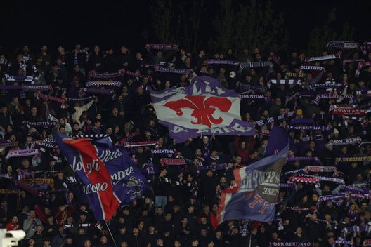 GERMOGLI PH: 17 APRILE 2023 FIRENZE STADIO ARTEMIO FRANCHI CAMPIONATO SERIE A FIORENTINA VS ATALANTA NELLA FOTO TIFOSI Tutta Firenze col fiato sospeso: per chi è rimasto a casa giornata campale- immagine 2