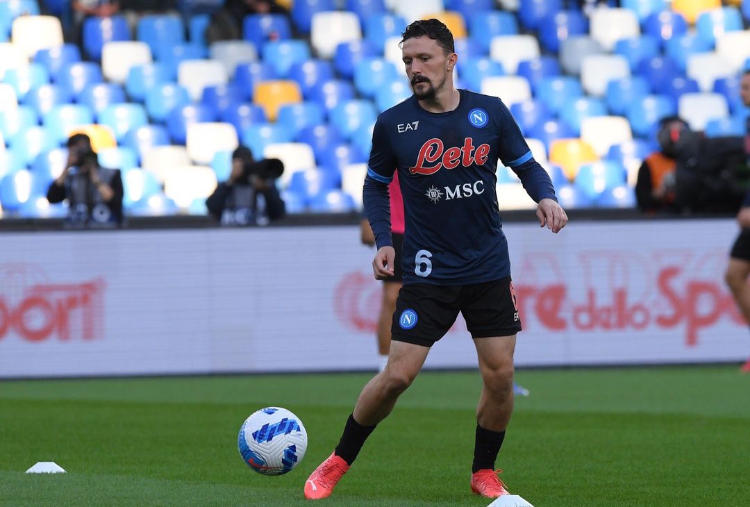 FOTO Il Napoli in campo per il riscaldamento: Insigne e Osimhen sono concentrati! - immagine 2