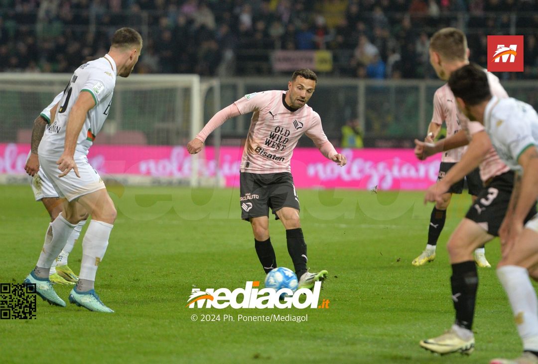 FOTO Palermo-Venezia 0-3, 30ª giornata Serie B 2023-2024 (GALLERY) - immagine 37
