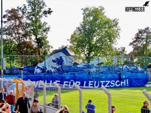 Lipsia, colorano di gialloblu la stazione ferroviaria per il derby: interviene la Polizia- immagine 2