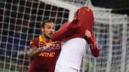 Destro segna e si fa espellere, De Rossi: ”Ma è scemo?” (VIDEO)
