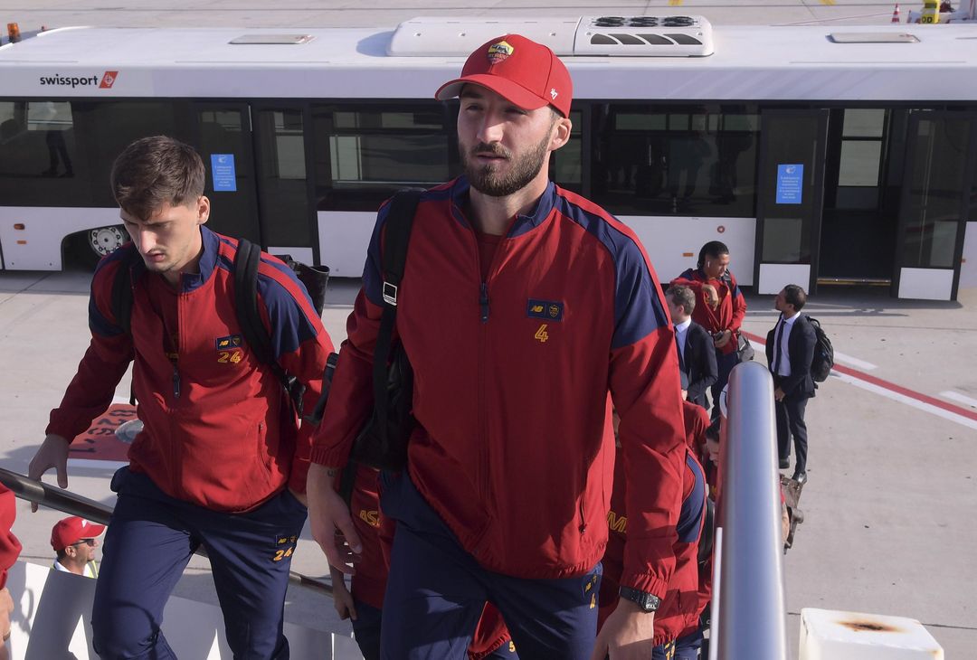 La Roma in partenza per Milano: domani la sfida con l’Inter – FOTO GALLERY - immagine 13