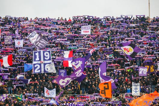 GERMOGLI PH: 7 GENNAIO 2023 FIRENZE STADIO ARTEMIO FRANCHI SERIE A FIORENTINA VS SASSUOLO NELLA FOTO TIFOSI CURVA FIESOLE Niente Napoli per la Fiesole. Ecco l’iniziativa per finanziare la finale di Roma- immagine 2