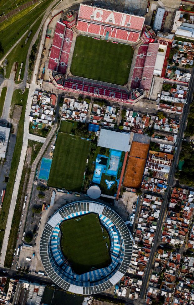 Avellaneda, gli stadi vicinissimi l'uno all'altro di Racing e Independiente (Photo by Getty Images/Getty Images) Avellaneda, gli stadi vicinissimi l'uno all'altro di Racing e Independiente (Photo by Getty Images/Getty Images)